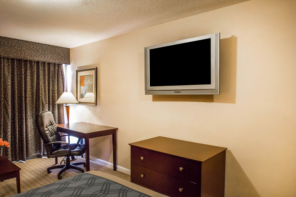 Econo Lodge Inn & Suites Old Saybrook - Westbrook Εξωτερικό φωτογραφία